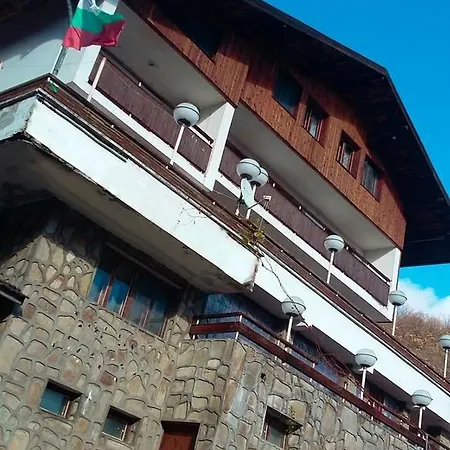 Lodge Opor Smolsko