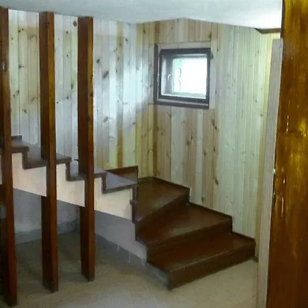Lodge Opor Smolsko