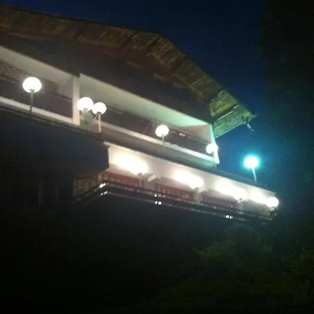 Opor Lodge Smolsko